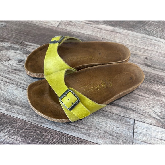 Birkenstock Madrid Sandals Size 36 Yellow Leather Adjustable Buckle‎ Slides - Picture 1 of 6
